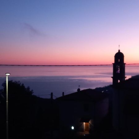 Dolci Risvegli Appartamento Vista Mare Ventimiglia Kültér fotó