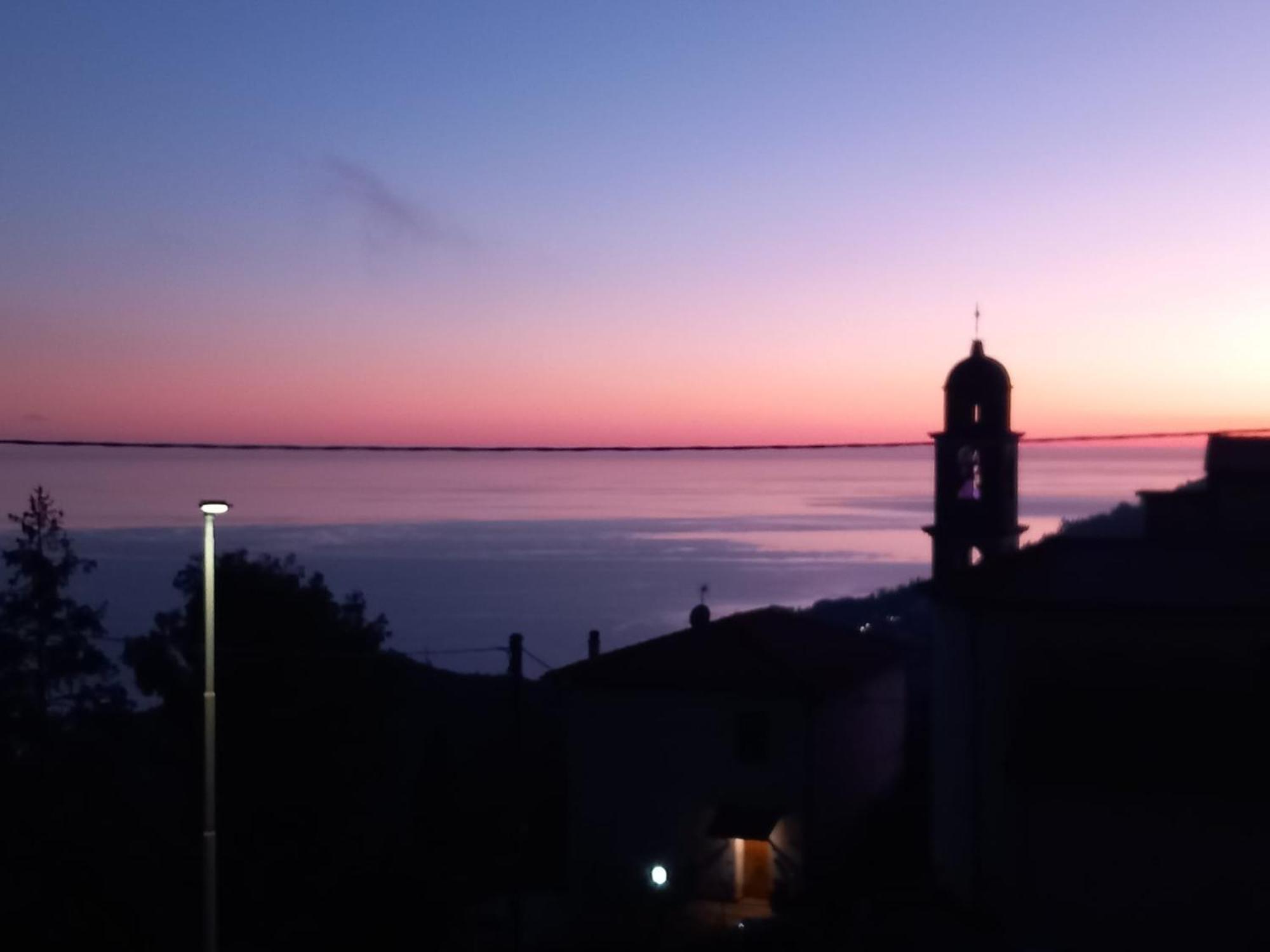 Dolci Risvegli Appartamento Vista Mare Ventimiglia Kültér fotó